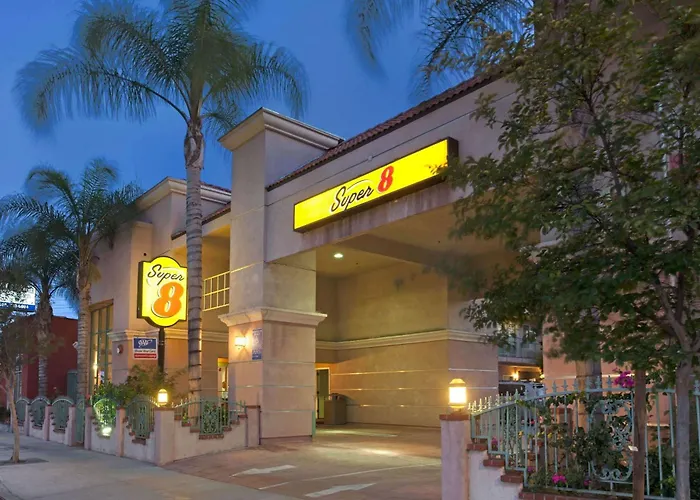 Super 8 By Wyndham North Hollywood Motel Los Angeles